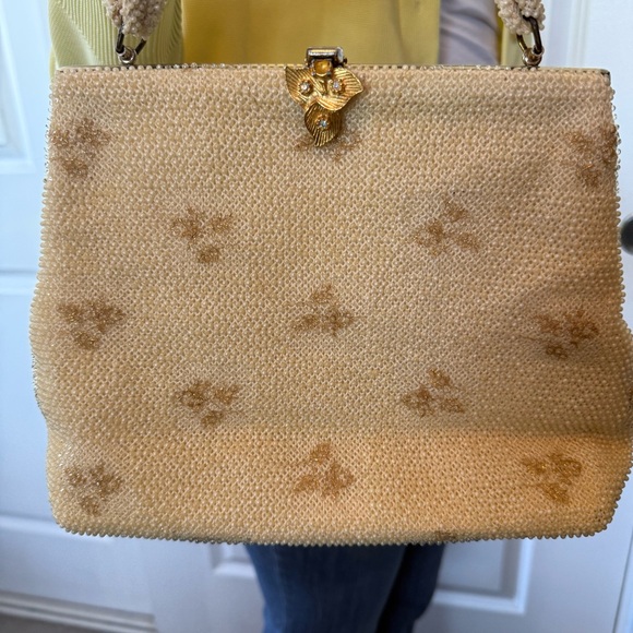 VINTAGE 60s light cream yellow faux lumi bead handbag purse twist handle - Picture 2 of 7